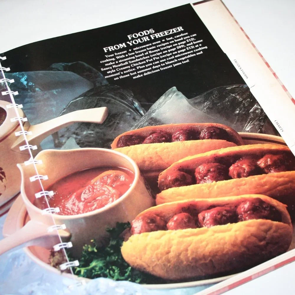 Vintage 1977 Whirlpool Micro Menus Cookbook (BL)